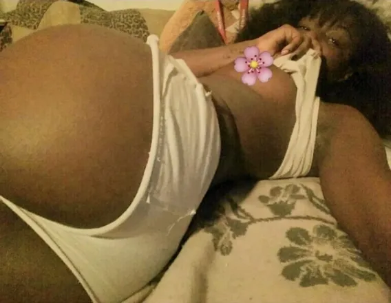 OnlyFans account  plainoltee header 2