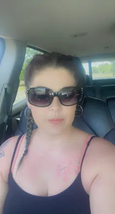 OnlyFans cuenta sarahmonicalouise header 2