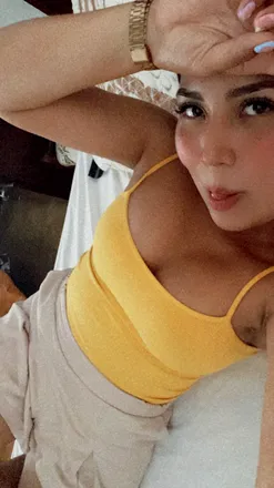 OnlyFans cuenta alejaa_t header 2