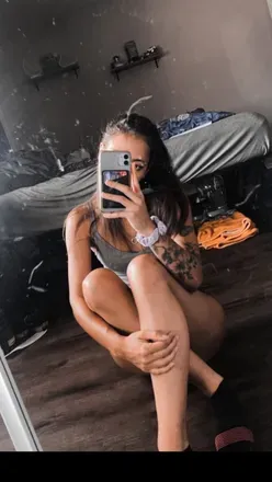 OnlyFans cuenta x_aria avatar 1