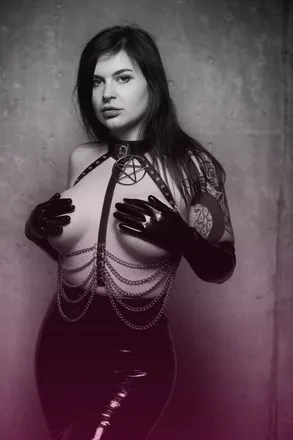 OnlyFans account  latexfotografie header 2