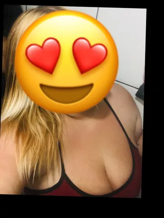 OnlyFans account  girlloirah header 2