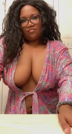 OnlyFans cuenta txthickchick84 header 2