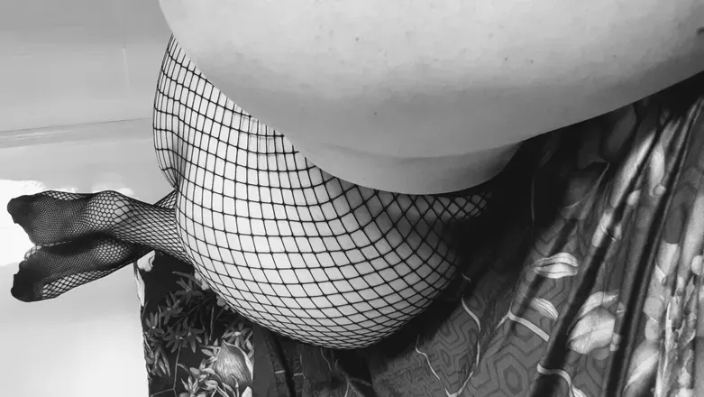 OnlyFans cuenta morticia_black header 2