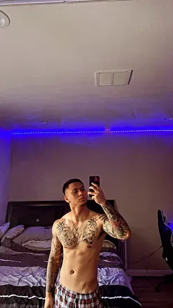 OnlyFans cuenta kyrietravis_00 avatar 1