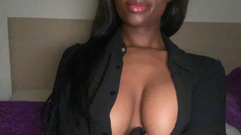 OnlyFans account  starrynova avatar 1