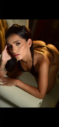 OnlyFans cuenta emmadamss previous_avatars_1 3