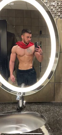 OnlyFans account  dylan1004 header 2