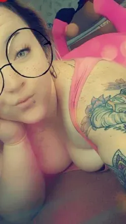 OnlyFans cuenta girlwithelephanttattoos header 2