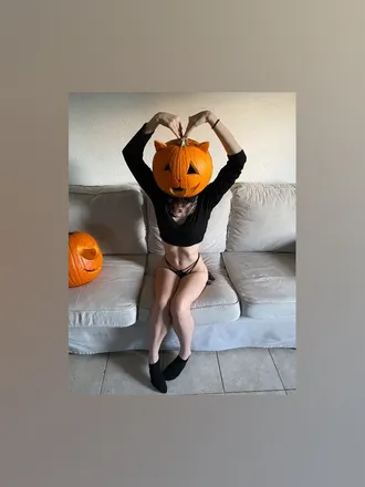 OnlyFans cuenta twitchywitch header 2