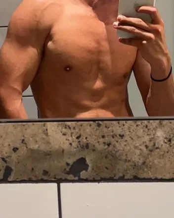OnlyFans cuenta russelthelovemuscle18 avatar 1