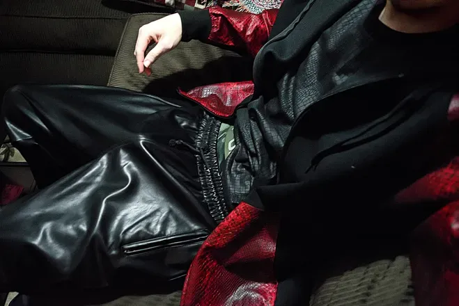 OnlyFans cuenta leather_sagger header 2