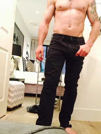 OnlyFans account  selferla85 avatar 1