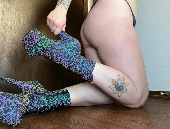 OnlyFans cuenta naughtybynature.x header 2