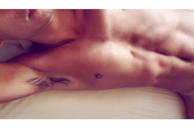 OnlyFans cuenta mybody_myart_ header 2