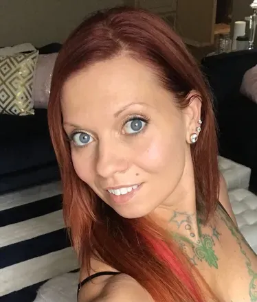 OnlyFans account  redhollyberry avatar 1