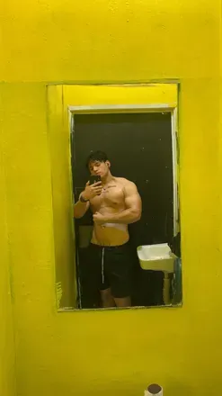 OnlyFans cuenta roberto_12121 avatar 1