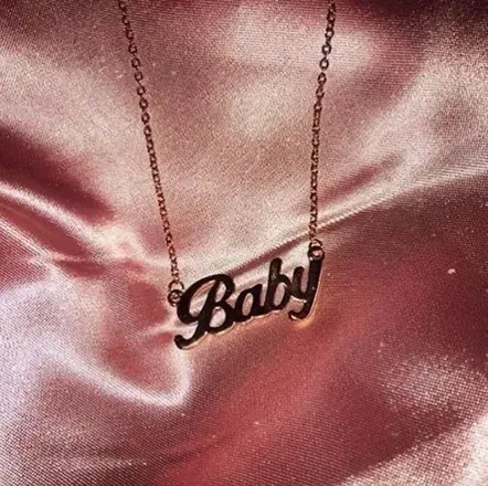 OnlyFans cuenta peachlykeen header 1