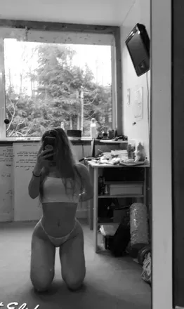 OnlyFans cuenta xxzoe avatar 1