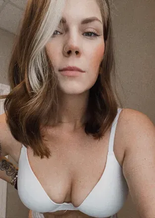 OnlyFans account  lillysteele avatar 1