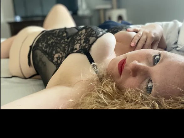 OnlyFans cuenta lynee418 header 2