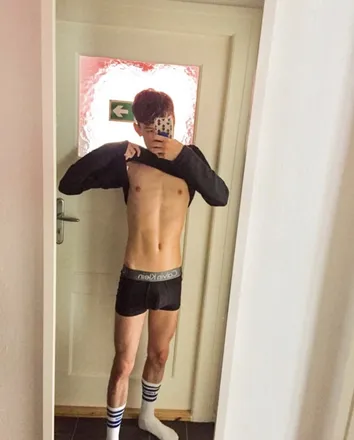 OnlyFans cuenta tonidoingthings header 2