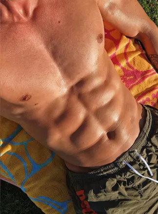 OnlyFans cuenta emmecomeme header 2