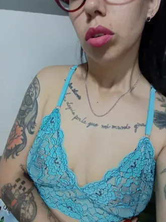 OnlyFans cuenta queenmomoxxx avatar 1