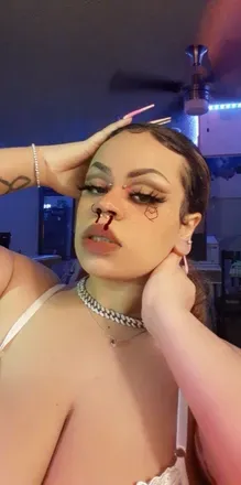 OnlyFans cuenta queenhenn avatar 1