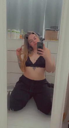 OnlyFans cuenta voiletmay2520 header 2