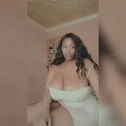 OnlyFans cuenta thicbunii avatar 1