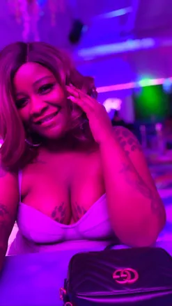 OnlyFans cuenta lovequetta header 2