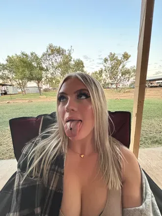 OnlyFans account  vxbunnyxxx avatar 1