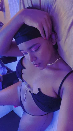 OnlyFans cuenta yarimh22 header 2