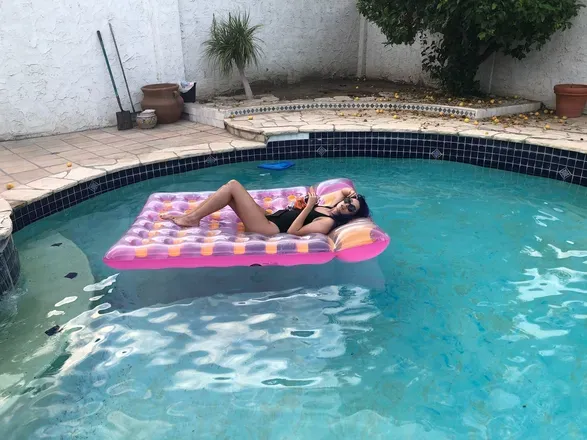 OnlyFans cuenta bedazzler header 2
