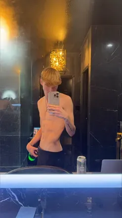 OnlyFans cuenta blondeboybradvip avatar 1