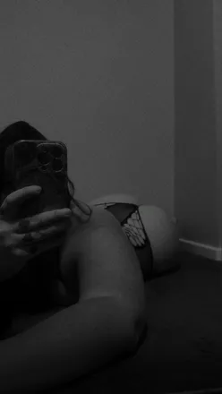 OnlyFans cuenta sxxyredx header 2