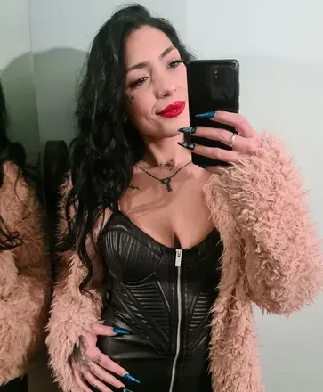 OnlyFans account  sirenacurvy avatar 1