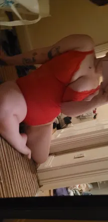OnlyFans account  xchloe21 header 2