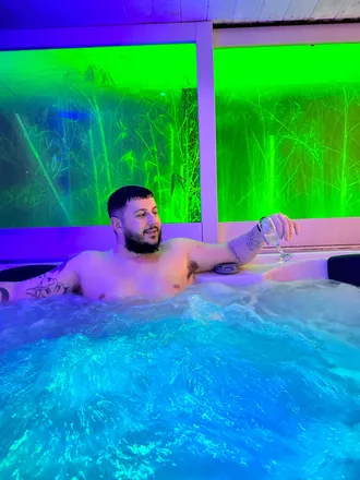 OnlyFans account  guercio header 2