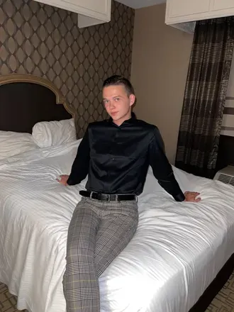 OnlyFans cuenta blue_eyed_boyy avatar 1