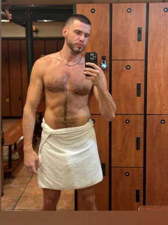 OnlyFans cuenta rock_wood header 2