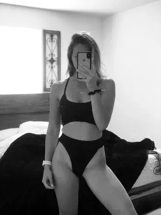 OnlyFans cuenta roxylynn_94 avatar 1