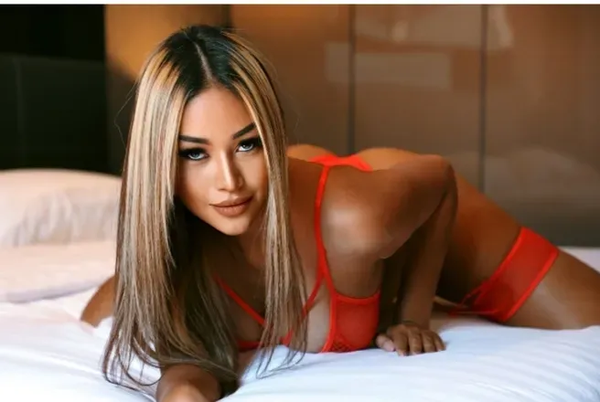 OnlyFans cuenta emmy_sosexy header 2