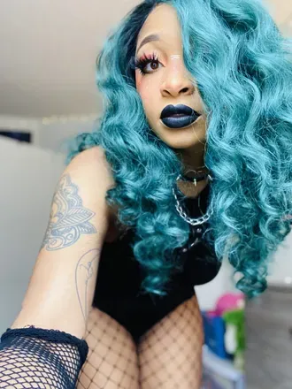 OnlyFans cuenta dealienqueen2 avatar 1