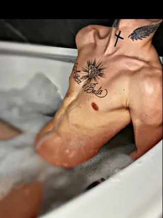 OnlyFans cuenta morenax25 header 2