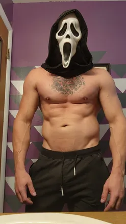 OnlyFans cuenta holden_mcgroin header 2