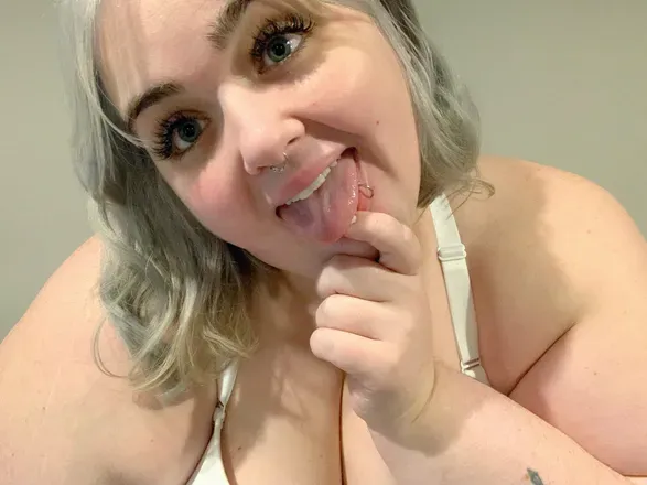 OnlyFans account  hailscomet avatar 1