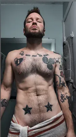 OnlyFans cuenta ryanvalentine header 2