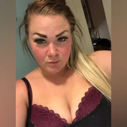 OnlyFans cuenta sexywhitemylf avatar 1
